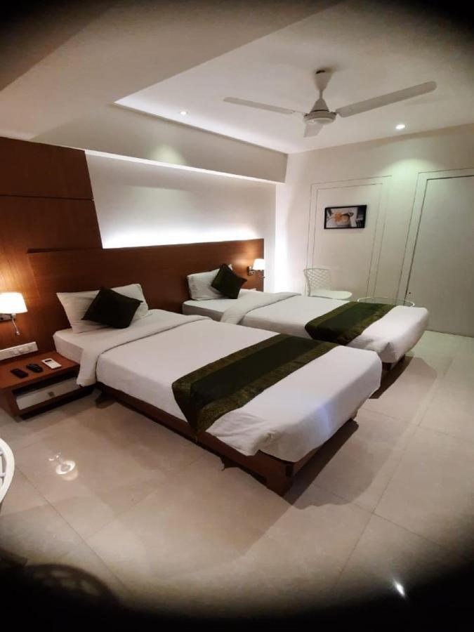 Hotel Laxvas Thane Eksteriør bilde