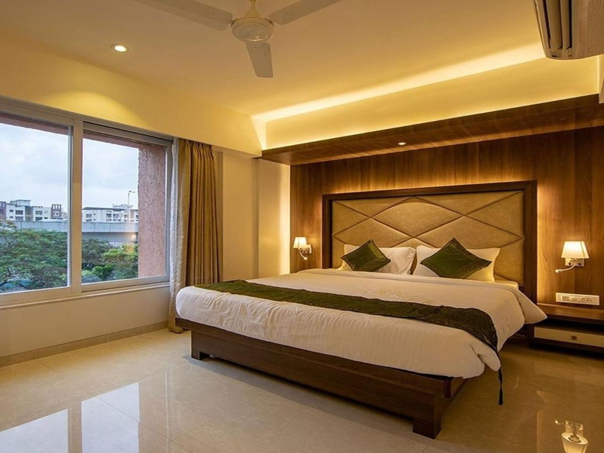 Hotel Laxvas Thane Eksteriør bilde
