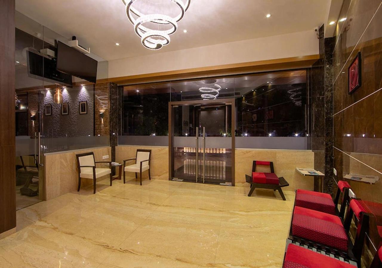 Hotel Laxvas Thane Eksteriør bilde