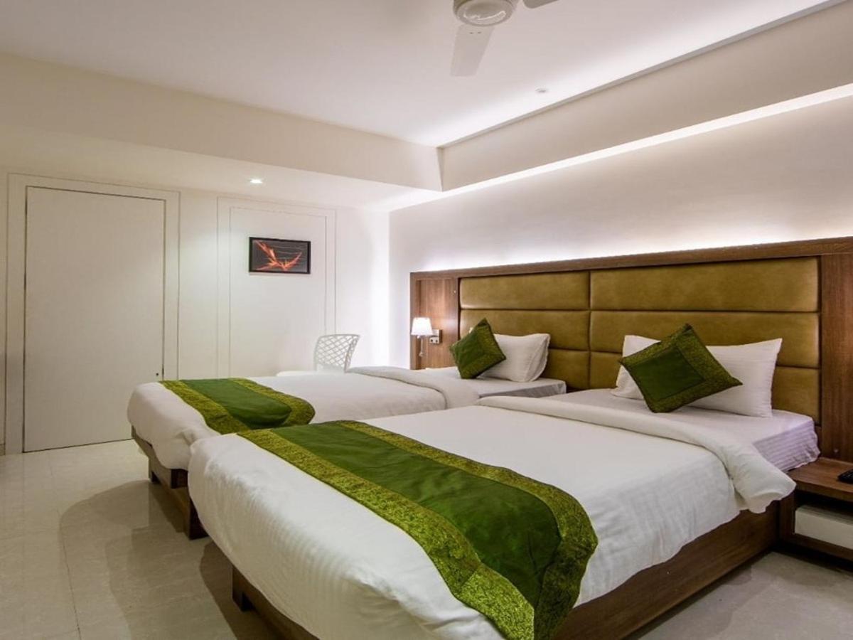 Hotel Laxvas Thane Eksteriør bilde